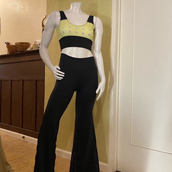 Top - Picture 5 of 12